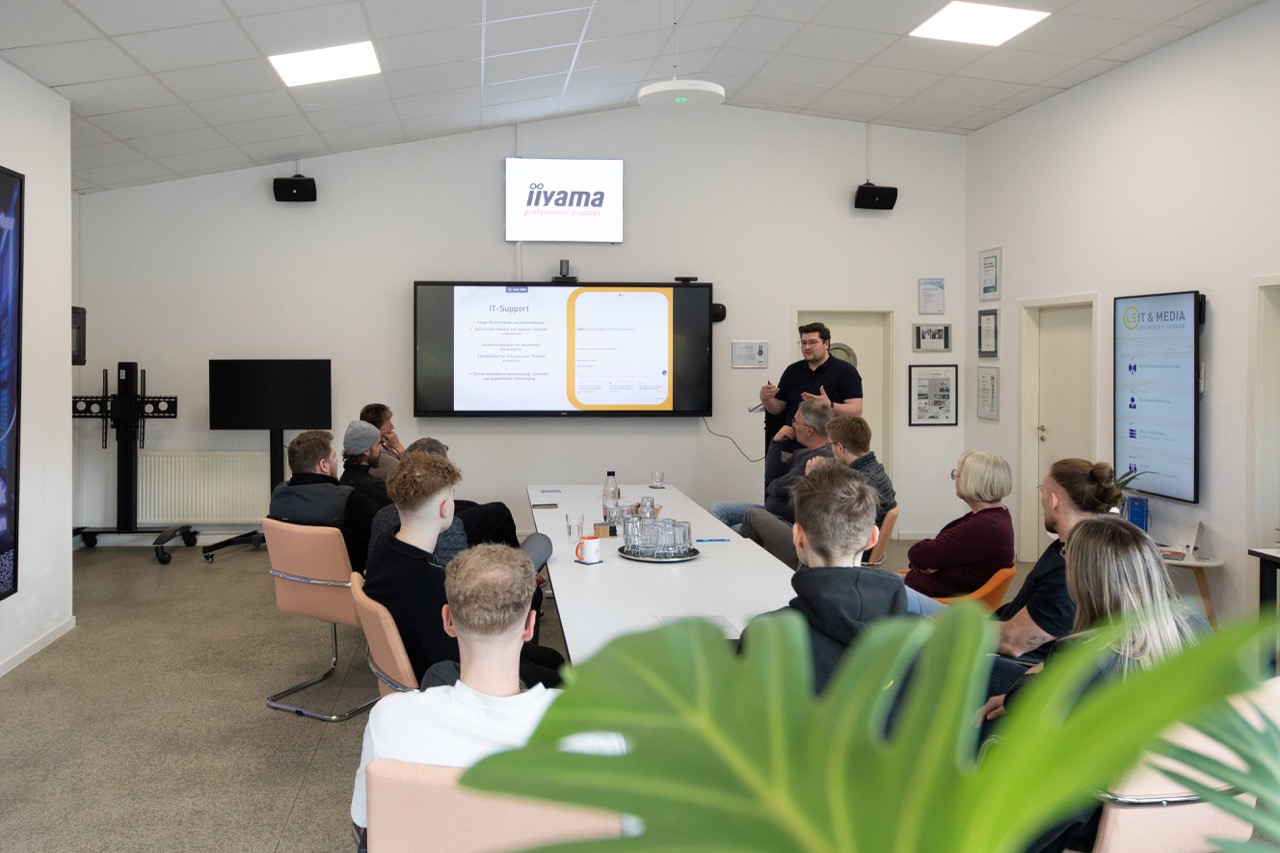 Präsentation im Showroom Leer