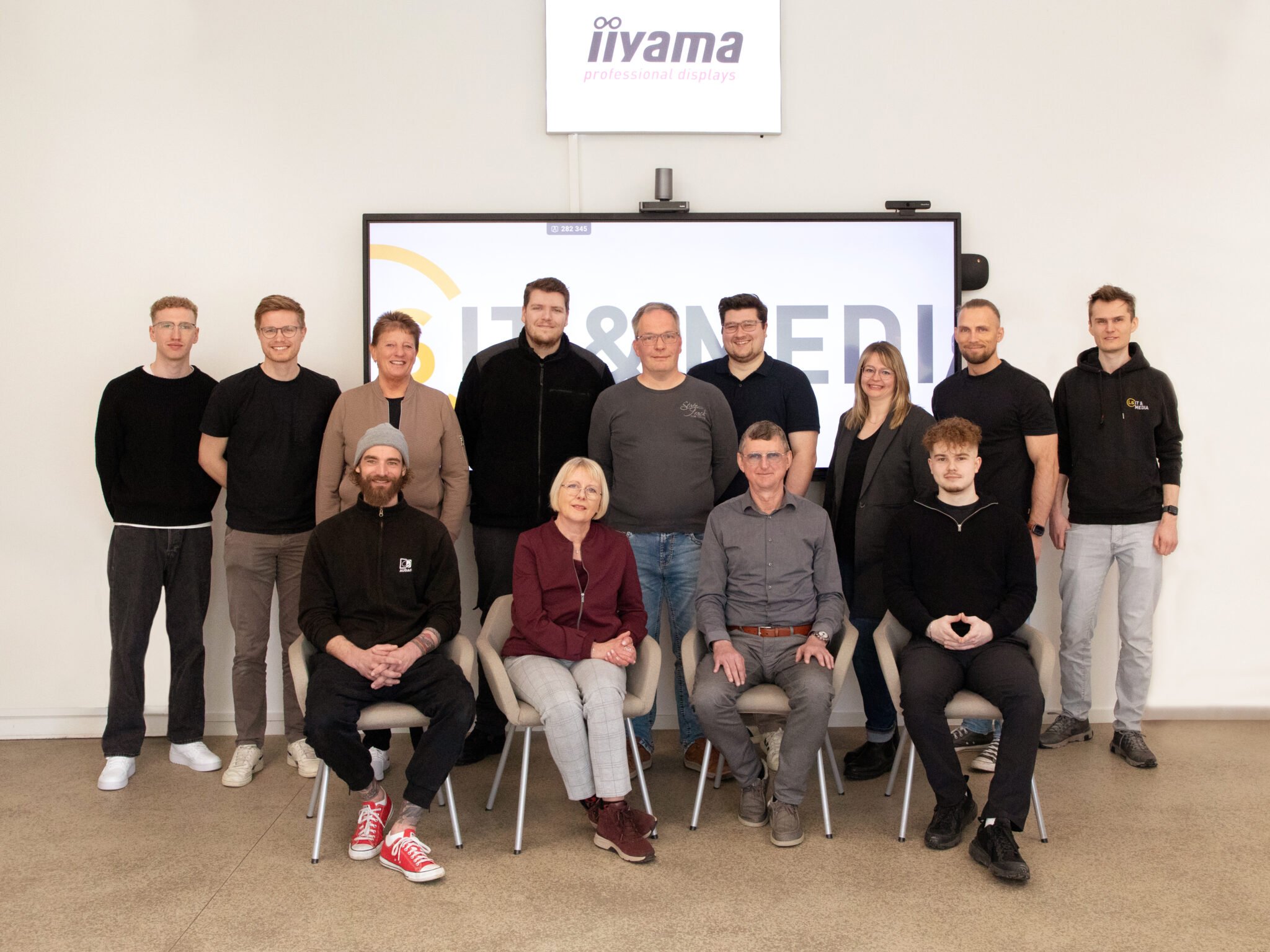 Gruppenfoto von LS IT & MEDIA